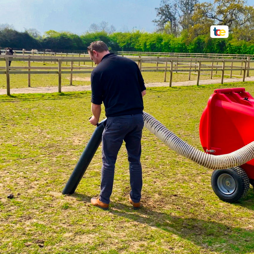 PC 100B Battery Paddock Cleaner