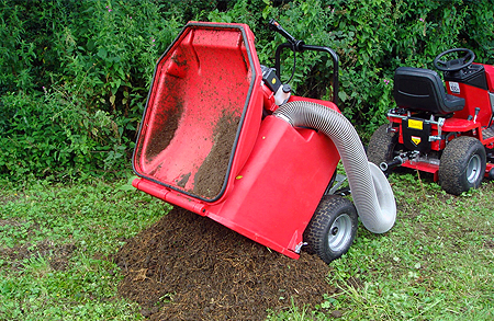 Emptying the Paddock Cleaner